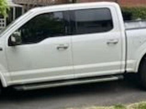 Used 2019 Ford F150 Lariat AWD/4WD image 2
