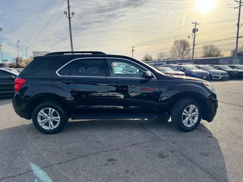 Used 2015 Chevrolet Equinox LT image 2