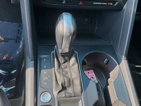 Used 2019 Volkswagen Atlas SE FWD image 14
