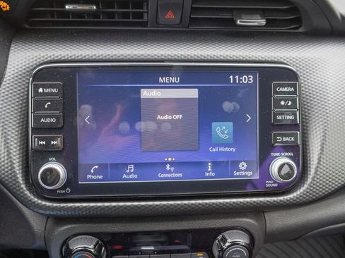 Used 2022 Nissan Kicks SV FWD image 18
