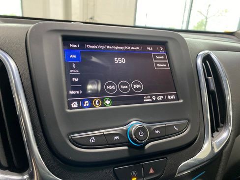 Used 2023 Chevrolet Equinox LT AWD/4WD image 12