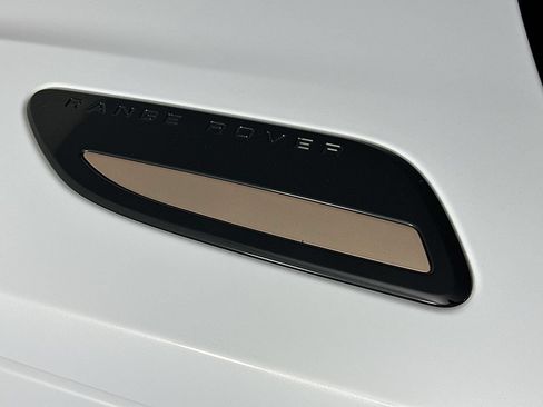 Used 2020 Land Rover Range Rover Velar R-Dynamic S AWD/4WD image 28