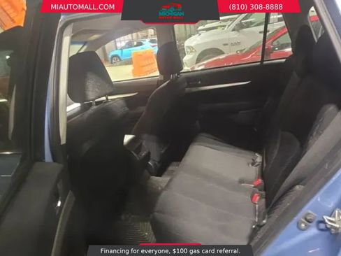 Used 2010 Subaru Outback 2.5i Premium image 9