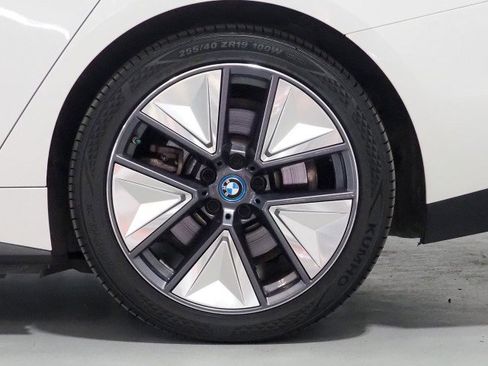 Used 2023 BMW i4 eDrive40 RWD image 54