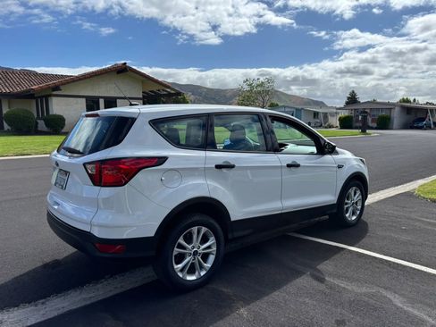 Used 2019 Ford Escape S FWD image 9