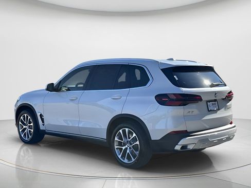 New 2026 BMW X5 xDrive40i w/ Parking Assistance Package AWD/4WD image 11