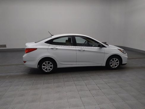 Used 2014 Hyundai Accent GLS image 10