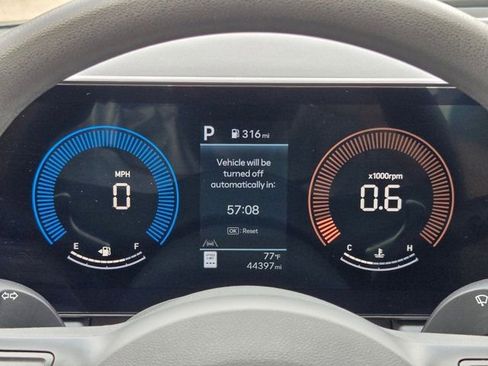 Used 2025 Hyundai Sonata SEL FWD image 16