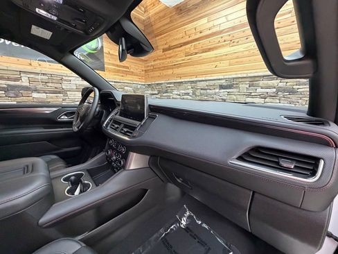 Used 2024 Chevrolet Tahoe RST w/ Luxury Package AWD/4WD image 13