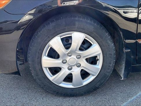 Used 2009 Toyota Camry SE FWD image 10