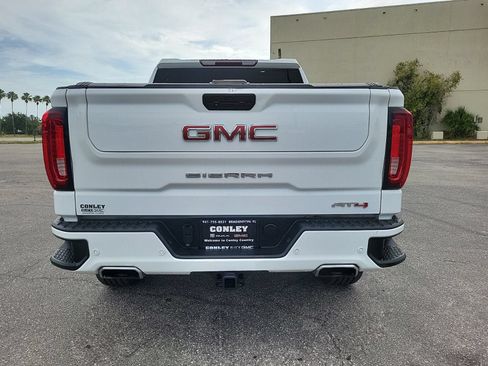 Used 2021 GMC Sierra 1500 AT4 w/ Driver Alert Package II AWD/4WD image 6