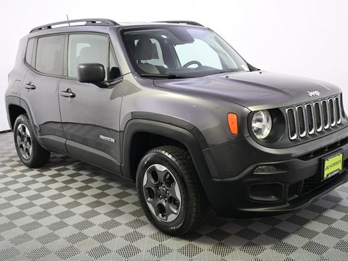 Used 2018 Jeep Renegade Sport w/ Power & Air Group AWD/4WD image 8