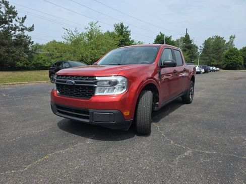 Used 2024 Ford Maverick XLT FWD image 3