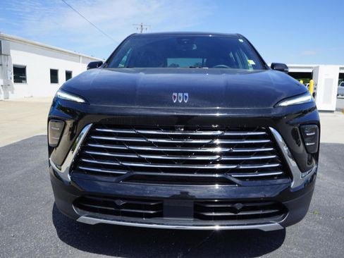 Used 2025 Buick Enclave Preferred FWD image 8