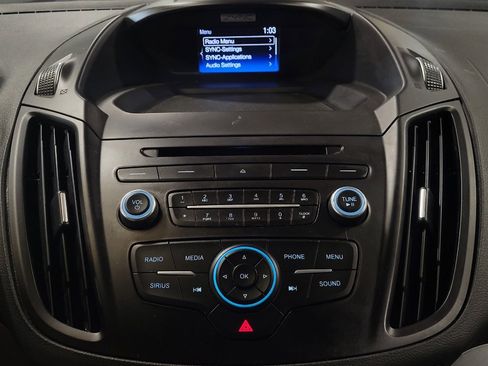 Used 2017 Ford Escape SE image 25