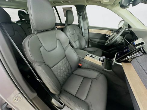 Used 2026 Volvo XC90 B6 Plus w/ Protection Package Premier AWD/4WD image 44
