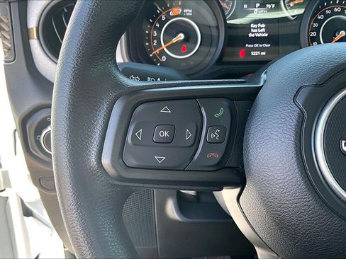 Used 2025 Jeep Wrangler Unlimited Sport AWD/4WD image 11