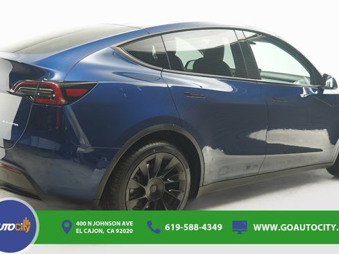 Used 2021 Tesla Model Y Long Range AWD/4WD image 6
