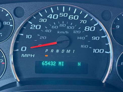 Used 2020 Chevrolet Express 3500 LS RWD image 9