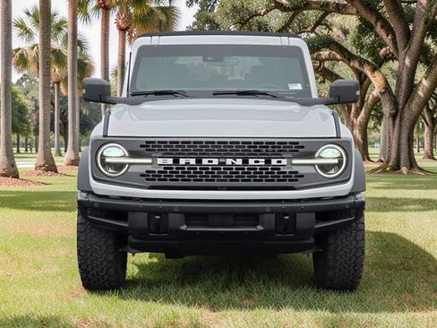 Used 2023 Ford Bronco Badlands AWD/4WD image 3