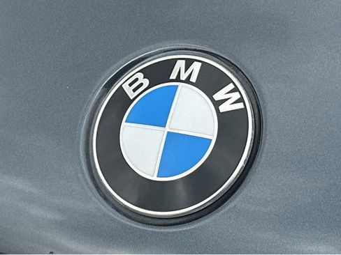 Used 2022 BMW X5 sDrive40i w/ M Sport Package RWD image 38