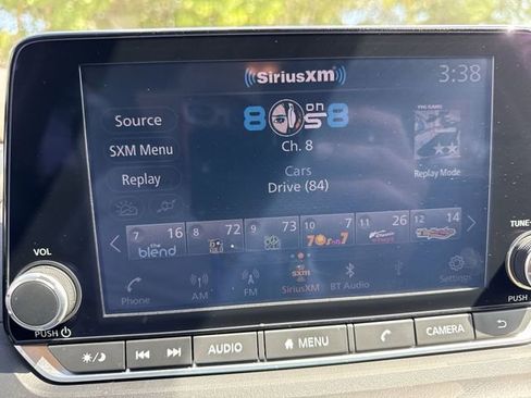 Used 2023 Nissan Rogue S image 16