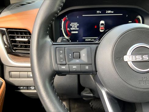 Used 2024 Nissan Rogue Platinum w/ Platinum Premium Package image 23