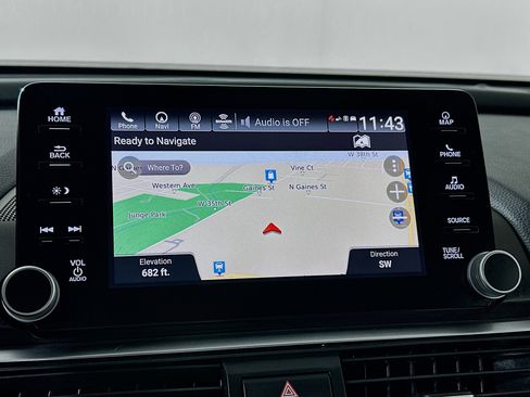 Used 2018 Honda Accord Touring image 13