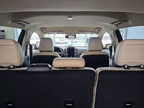 Used 2022 Ford Edge SEL w/ Convenience Package image 32