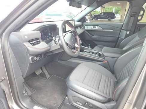 Used 2025 Ford Explorer ST-Line AWD/4WD image 14
