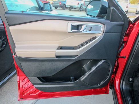 Used 2023 Ford Explorer XLT w/ Equipment Group 202A image 13