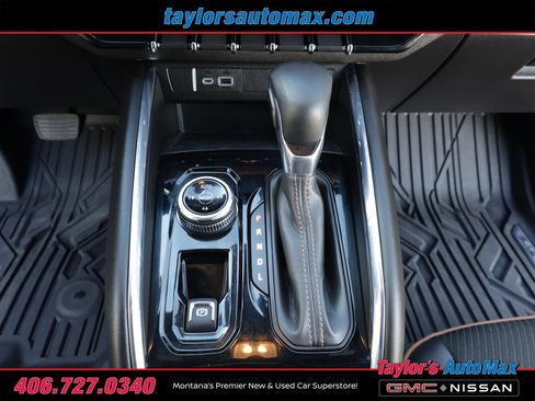 Used 2024 GMC Canyon AT4 w/ Technology Package image 26