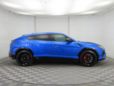 Used 2023 Lamborghini Urus S image 4