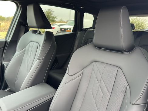 New 2026 BMW X3 xDrive30 w/ Premium Package image 11