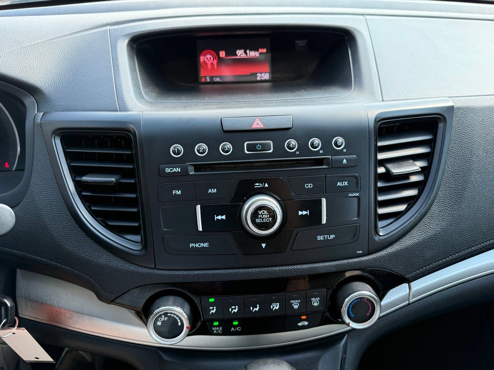 Used 2016 Honda CR-V SE image 17