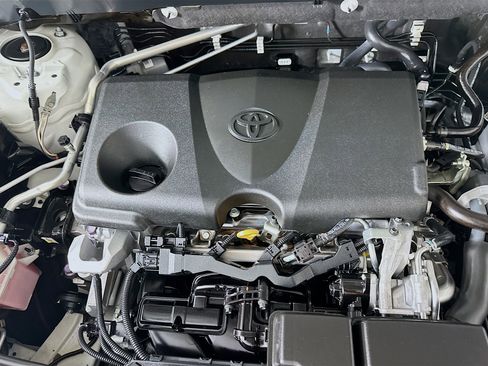 Used 2019 Toyota RAV4 Limited AWD/4WD image 35