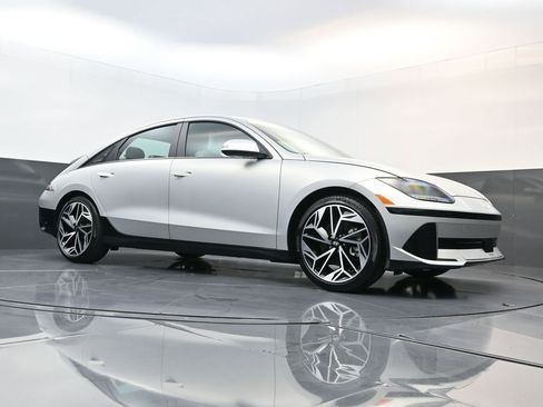 Certified 2023 Hyundai Ioniq 6 SEL image 22