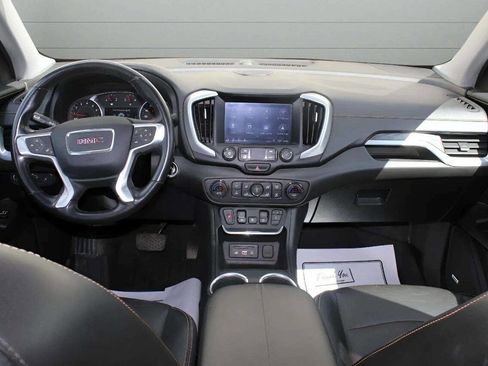 Used 2019 GMC Terrain SLT w/ Preferred Package image 11