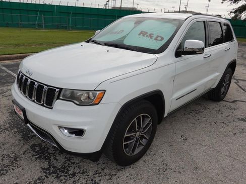 Used 2017 Jeep Grand Cherokee Limited RWD image 3