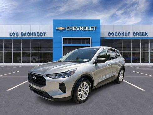 Used 2023 Ford Escape Active FWD image 4