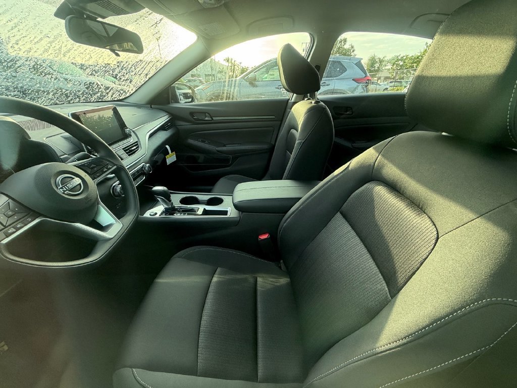 New 2026 Nissan Altima 2.5 SV FWD image 10