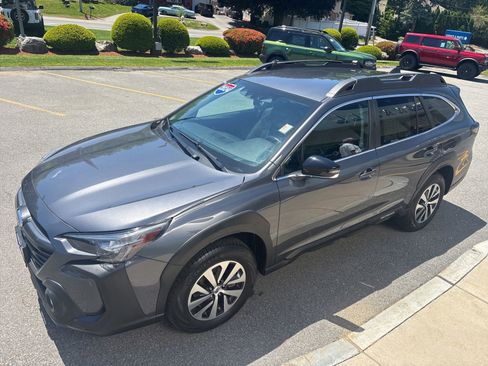 Used 2024 Subaru Outback Premium AWD/4WD image 61
