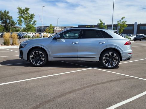New 2025 Audi Q8 Premium image 2