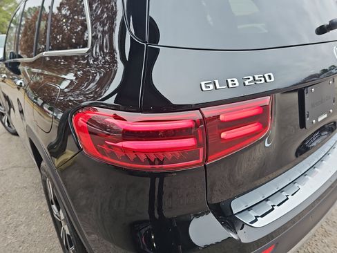 New 2026 Mercedes-Benz GLB 250 image 36