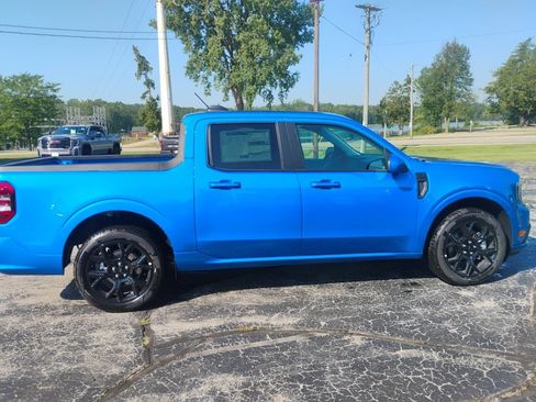 New 2025 Ford Maverick Lobo image 4