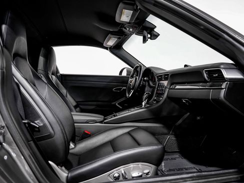 Used 2017 Porsche 911 Targa 4S AWD/4WD image 28
