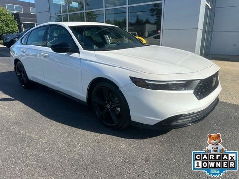 Used 2023 Honda Accord Sport image 1