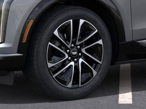 New 2025 Cadillac Optiq Sport 2 w/ LPO, Floor Liner Package image 9