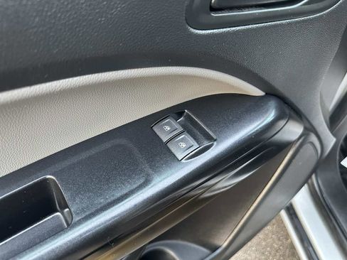 Used 2020 Chevrolet Colorado W/T image 11