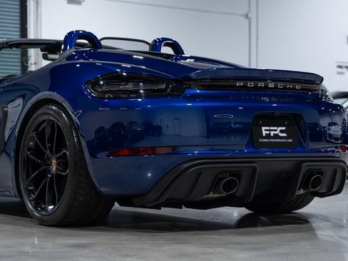 Used 2020 Porsche 718 Boxster Spyder RWD image 19